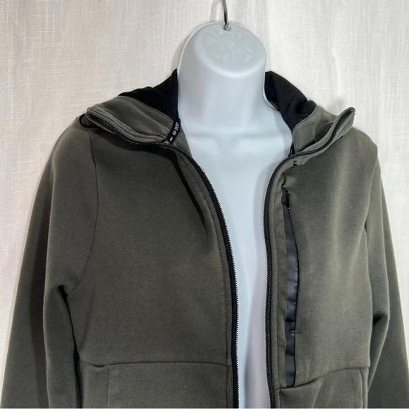 H&M Athletic Zip Up Track Jacket - Picture 4 of 9